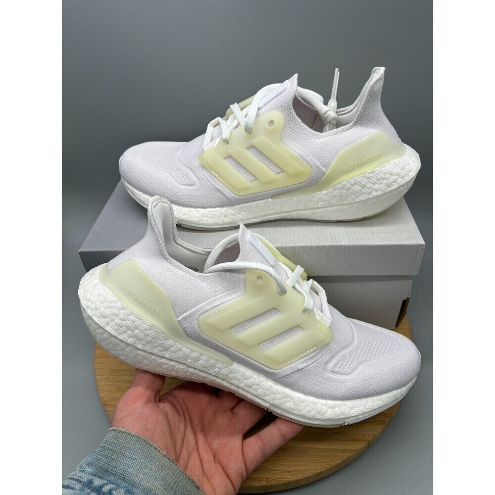 Adidas Shoes UltraBoost 22 Running Sneakers Triple White GX5459 Mens Size 8